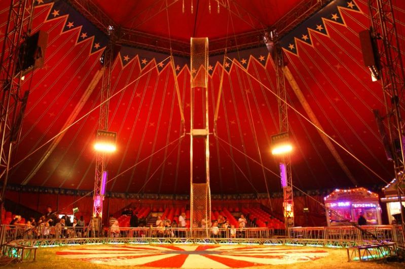 Niles Garden Circus - Where Magic Meets Nature